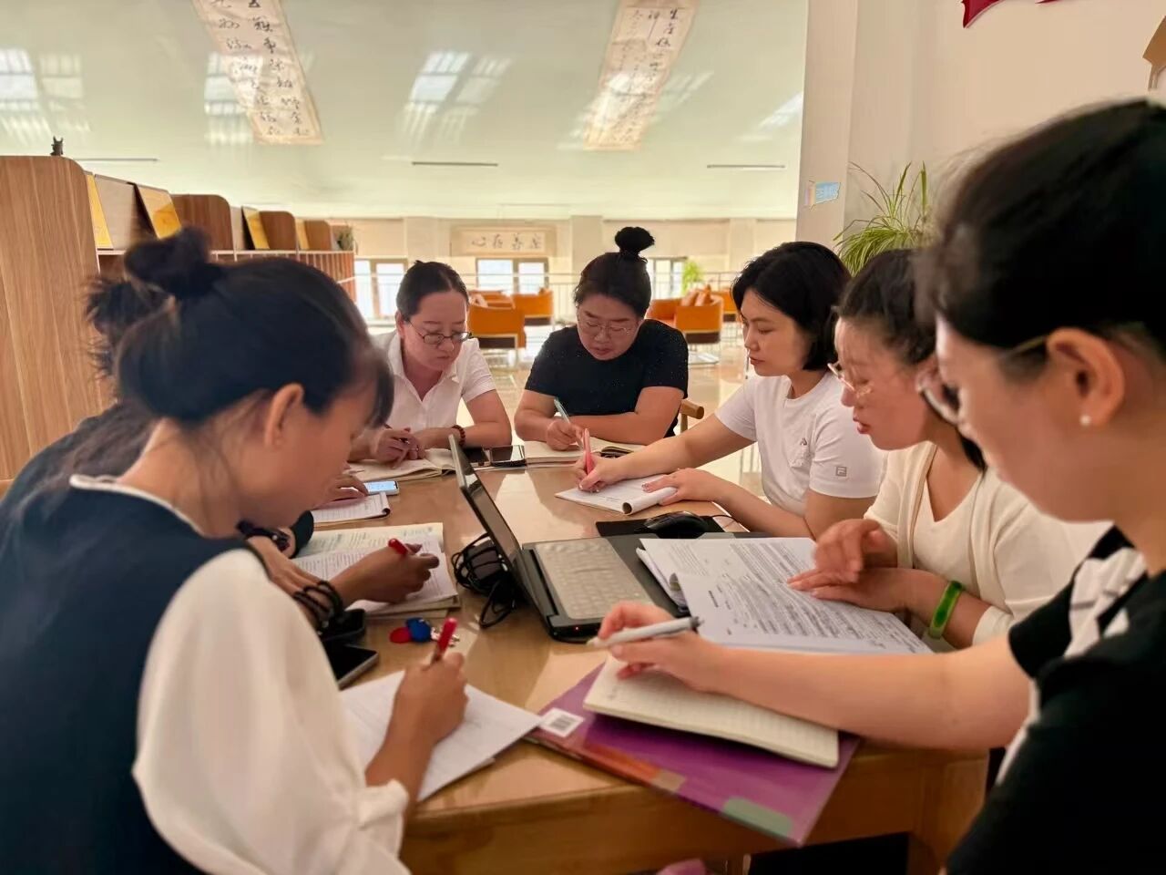 华展教学| |聚力教研展匠心 领航前行谱新篇——记华展中学“一课一研”教学工作